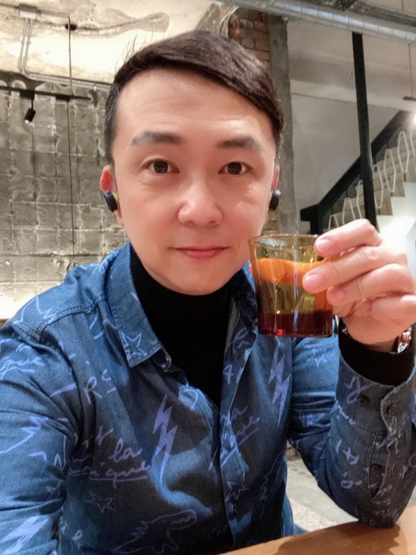 陈道明的第二张照片--新界残疾人相亲网