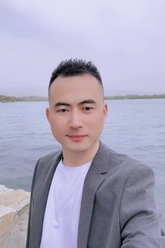 一往情深的第一张照片--新界残疾人相亲网