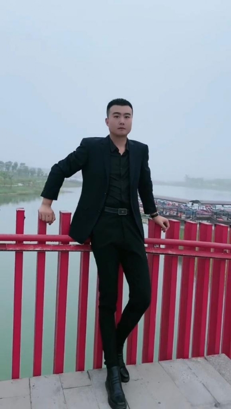 Albert的第一张照片--新界残疾人相亲网