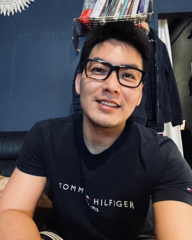 宗翰的第一张照片--新界残疾人相亲网